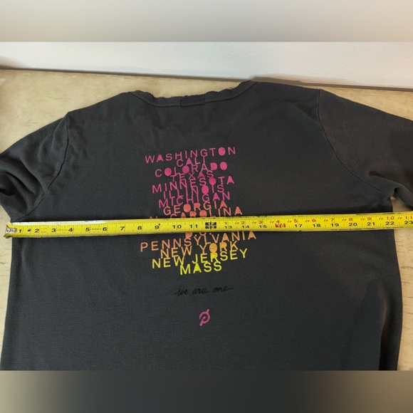 Peloton Vintage Cities shirt Thermal waffle knit long sleeve charcoal Large - Picture 9 of 9